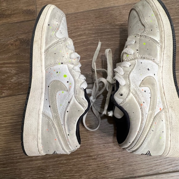 Youth Nike Air Jordan 1 low brushstroke paint splatter - Picture 6 of 8